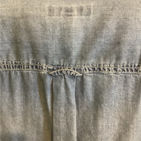 BANANA REPUBLIC Dillon Utility Chambray Button Up Shirt Distressed Sz XS - Picture 6 of 11